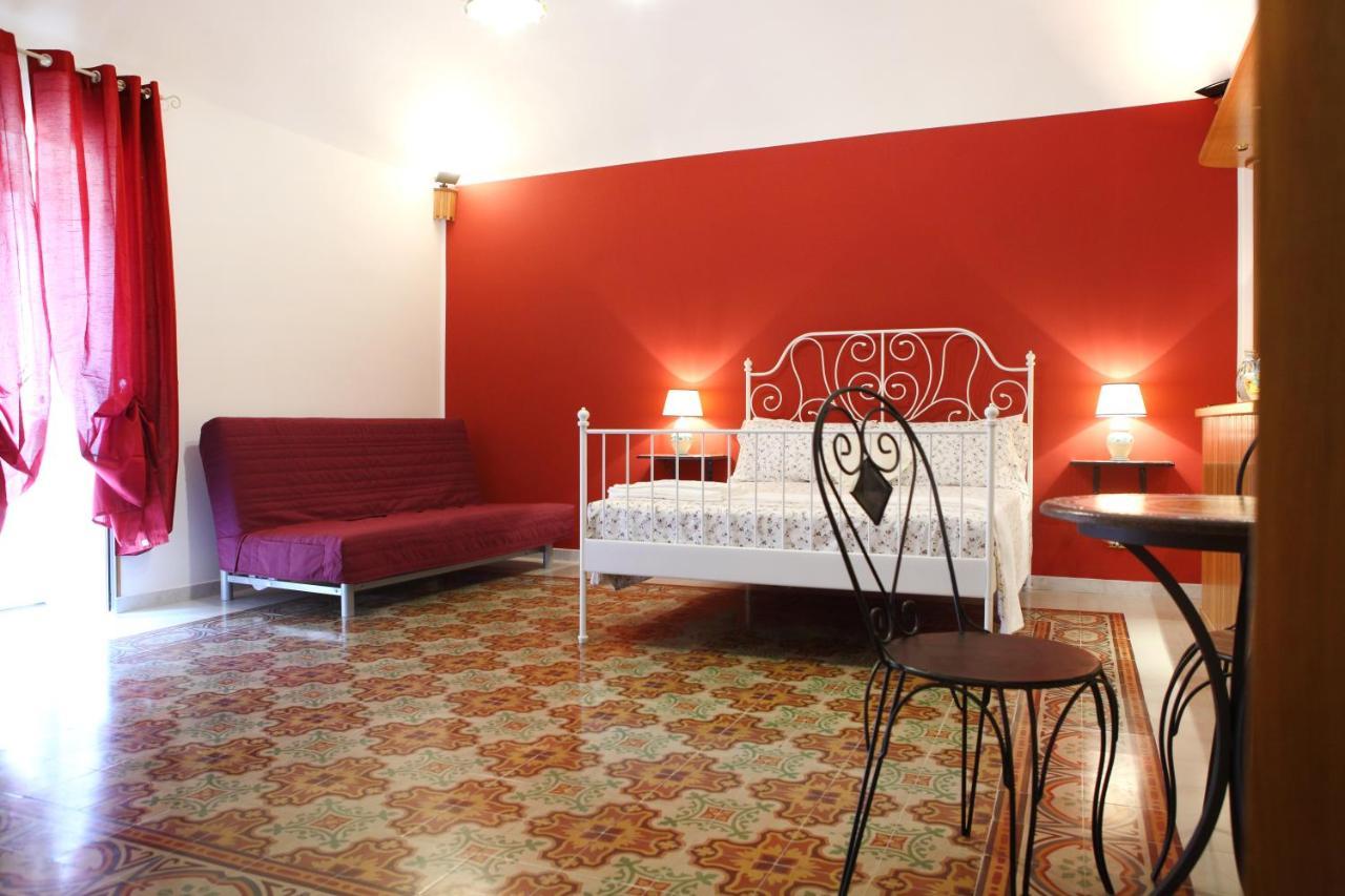 B&B Maia House Santo Stefano di Camastra Luaran gambar